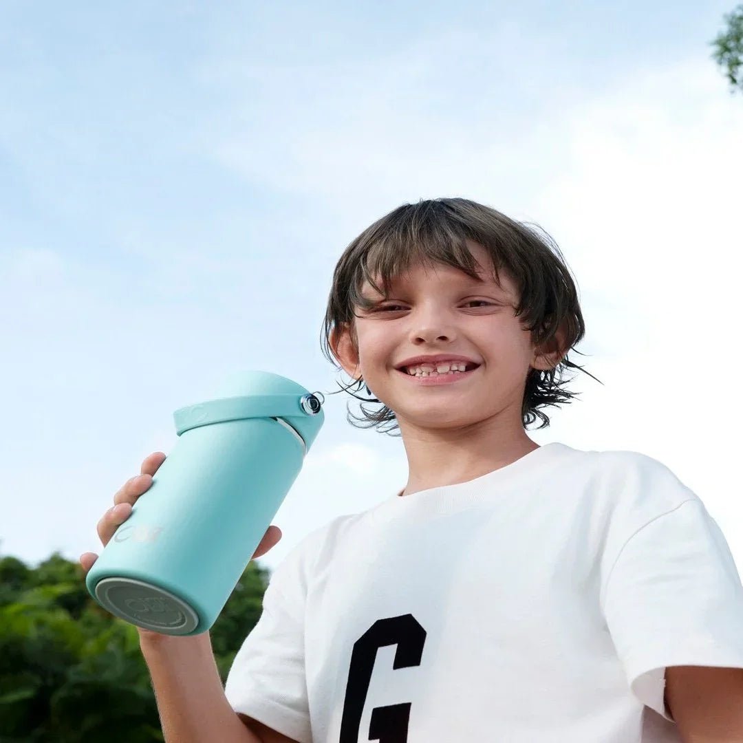 Discover the Perfect Blend of Style and Sustainability with OISIZ Water Bottles - OISIZ