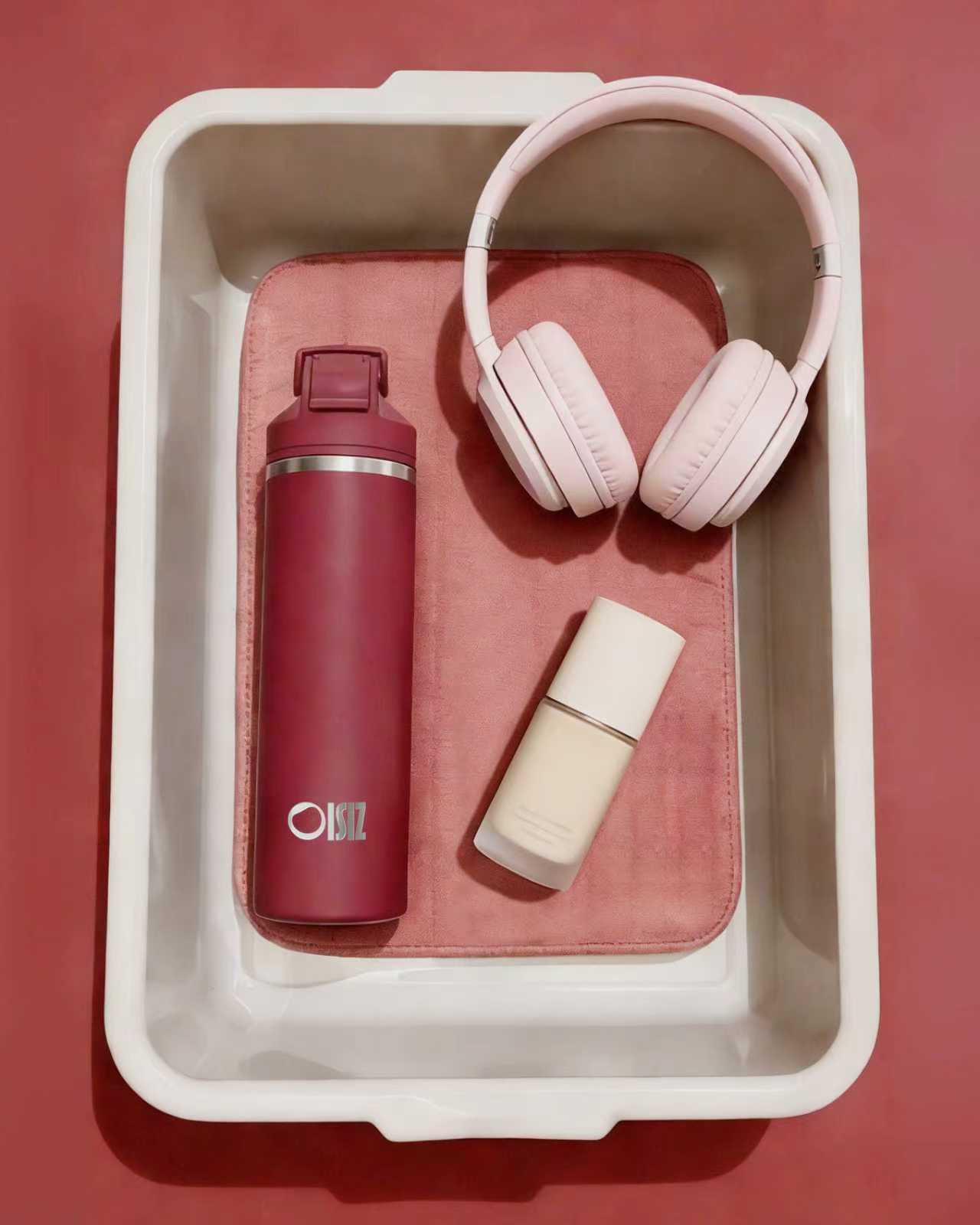 Embrace Sustainability with OISIZ: Your Go-To Brand for Premium Water Bottles