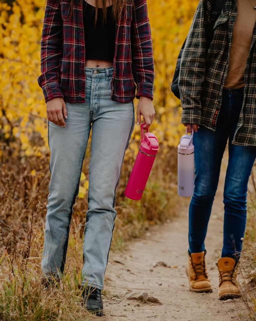 Why Shop for Water Bottles at Oisiz? - OISIZ